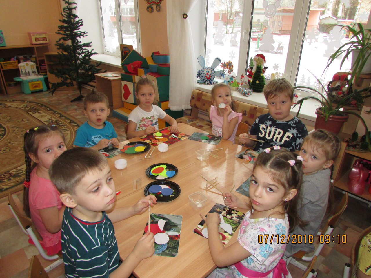 Как сделать новогоднюю поделку «Ёлочка» для детского сада